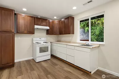 5702 218th Street SE, Woodinville, WA 98072 - Photo 29
