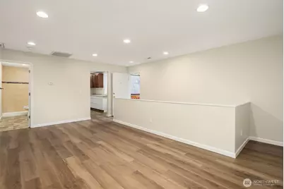 5702 218th Street SE, Woodinville, WA 98072 - Photo 31