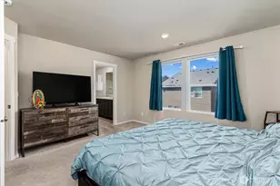 10815 188 St E, Puyallup, WA 98374 - Photo 15