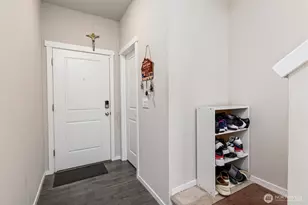 10815 188 St E, Puyallup, WA 98374 - Photo 9