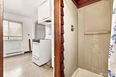 810 N 4th Street, Renton, WA 98057 - Photo 15