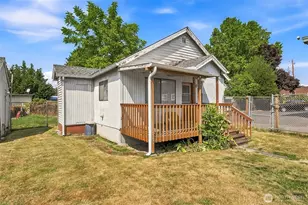 810 N 4th St, Renton, WA 98057 - Photo 5