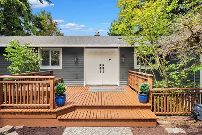 5761 110th Ave SE, Bellevue, WA 98006 - Photo 3