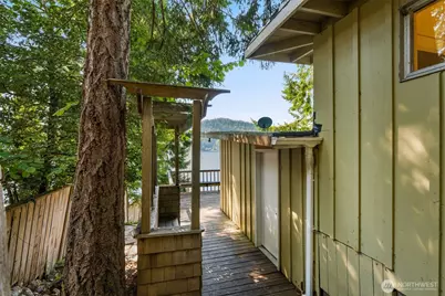 2225 Summit Lake Shore Road NW, Olympia, WA 98502 - Photo 5