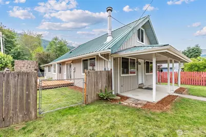 725 W Main Avenue, Morton, WA 98356 - Photo 3