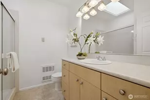 205 S 51st Street S, Renton, WA 98055 - Photo 13