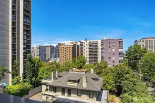 1120 Spring St, Seattle, WA 98104 - Photo 7
