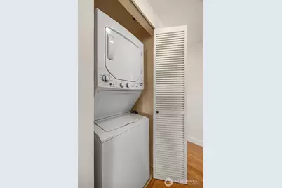 1120 Spring Street #602, Seattle, WA 98104 - Photo 21