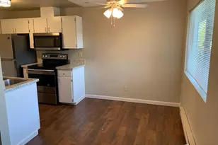 1609 Maple Ln, Kent, WA 98030 - Photo 11