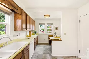 [Address not provided], Seattle, WA 98116 - Photo 7