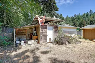 2784 El Camano St, Camano Island, WA 98282 - Photo 17