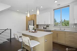 632 NW 85th St, Seattle, WA 98117 - Photo 11