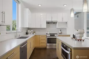 632 NW 85th St, Seattle, WA 98117 - Photo 9