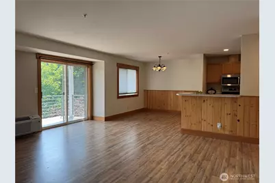 667 4th Street NE #L301, East Wenatchee, WA 98802 - Photo 3