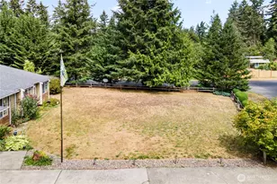 11404 208th Ave E, Bonney Lake, WA 98391 - Photo 33