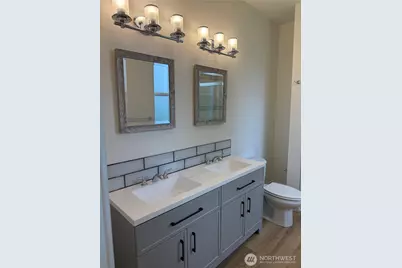 10528 13th Avenue W #B, Everett, WA 98204 - Photo 9