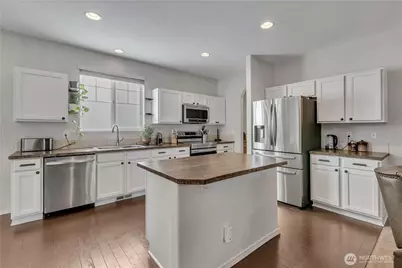 5240 54th Avenue SE, Lacey, WA 98503 - Photo 9