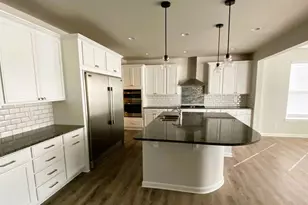 19541 136th St E, Bonney Lake, WA 98391 - Photo 5