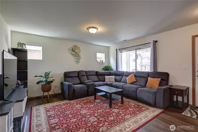 29704 SE 217th Pl SE, Kent, WA 98042 - Photo 3