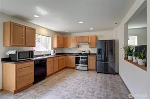 29704 SE 217th Pl SE, Kent, WA 98042 - Photo 5