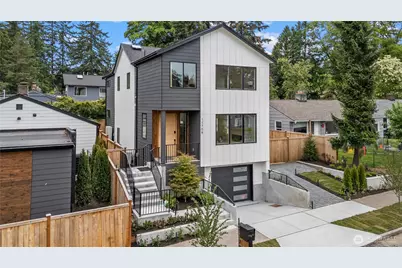 11709 Roosevelt Way NE, Seattle, WA 98125 - Photo 3