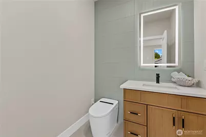 11709 Roosevelt Way NE, Seattle, WA 98125 - Photo 17