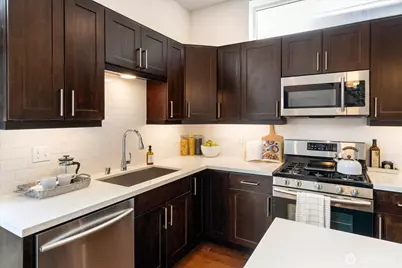 3832 S Edmunds Street Ct, Seattle, WA 98118 - Photo 7