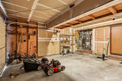 18110 81st Street E, Bonney Lake, WA 98391 - Photo 21