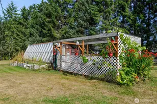 332 Whiskey Creek Beach Rd, Port Angeles, WA 98363 - Photo 23