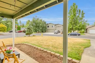 2520 NW 3rd Way, Battle Ground, WA 98604 - Photo 3