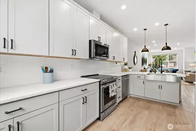 14704 Meridian Avenue N #B, Shoreline, WA 98133 - Photo 15