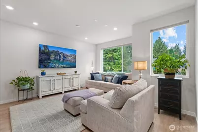 14704 Meridian Avenue N #B, Shoreline, WA 98133 - Photo 11