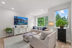 14704 Meridian Ave N, Shoreline, WA 98133 - Photo 11