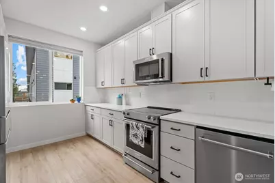 14704 Meridian Avenue N #B, Shoreline, WA 98133 - Photo 17