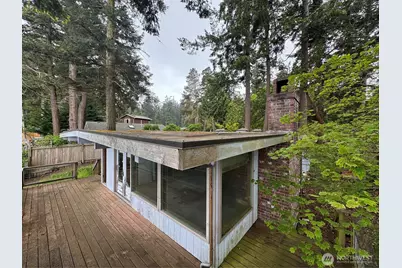 1284 Dines Point Road, Greenbank, WA 98523 - Photo 33