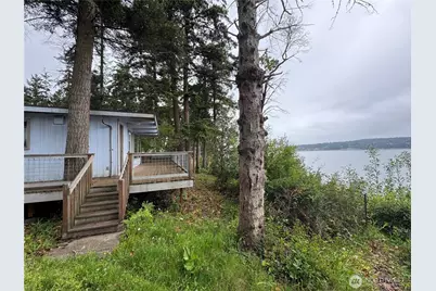 1284 Dines Point Road, Greenbank, WA 98523 - Photo 29