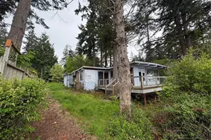 1284 Dines Point Rd, Greenbank, WA 98523 - Photo 37