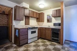2644 Stevens Dr, Bremerton, WA 98312 - Photo 25