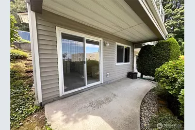 2325 Harbor Avenue SW #B2, Seattle, WA 98126 - Photo 5