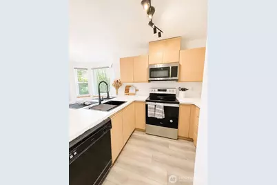 7224 NE 171st Lane, Kenmore, WA 98028 - Photo 3