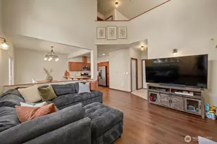 9237 11th Pl NE, Lake Stevens, WA 98258 - Photo 13