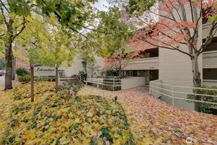 3055 80th Ave SE, Mercer Island, WA 98040 - Photo 1