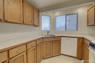 3055 80th Ave SE, Mercer Island, WA 98040 - Photo 13