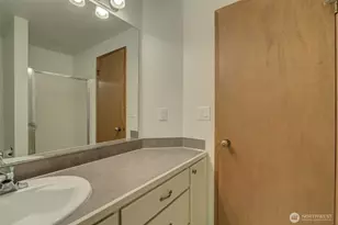 3055 80th Ave SE, Mercer Island, WA 98040 - Photo 15