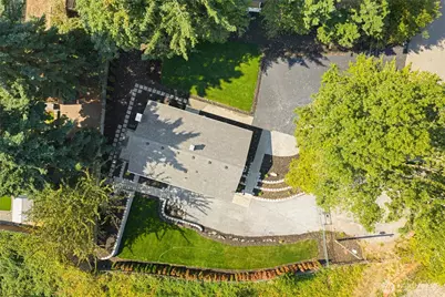 12215 SE 35th Street, Bellevue, WA 98006 - Photo 7