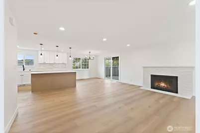 12215 SE 35th Street, Bellevue, WA 98006 - Photo 11