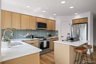 10530 NE 119th Pl, Kirkland, WA 98034 - Photo 5