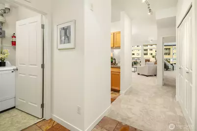 300 110th Avenue NE #312, Bellevue, WA 98004 - Photo 25