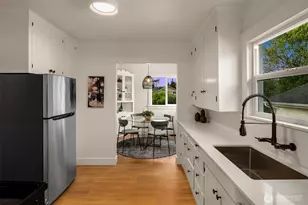 312 NW 88th St, Seattle, WA 98117 - Photo 11