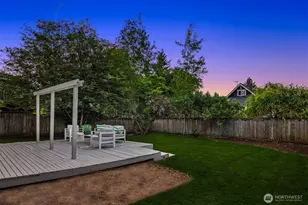 312 NW 88th St, Seattle, WA 98117 - Photo 23
